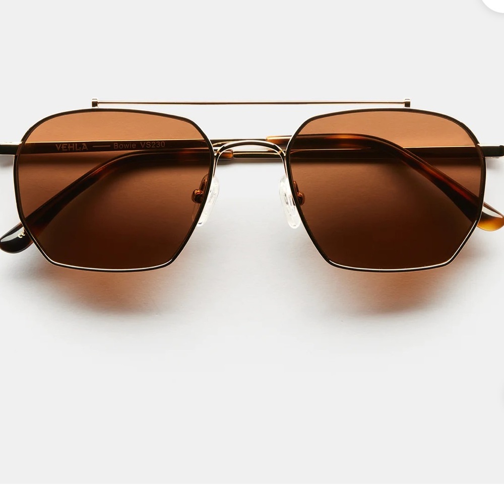Vehla Bowie Sunglasses in Brown / Gold